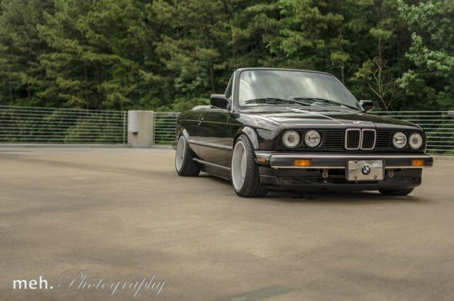 BMW E30 Cabrio: авто для ночного рандеву